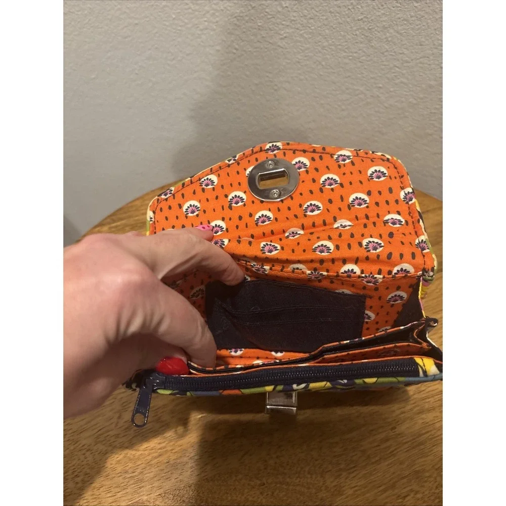 VERA BRADLEY~Rio~ Turnlock Wallet/Wristlet/Clutch/ Card Holder ~Retired